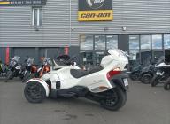 CAN-AM SPYDER RT