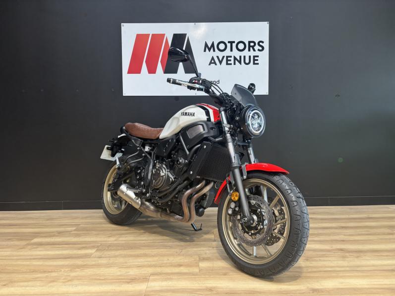 YAMAHA XSR 700 XSR700 A2 Bridée