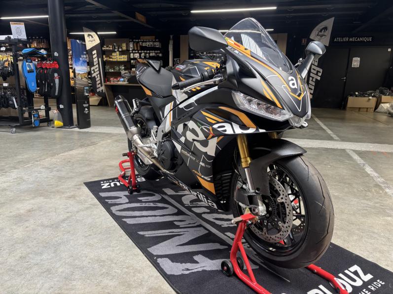 APRILIA RSV4 1100 EDITION UNIQUE MOTOBLOUZ/MOTORSAVENUE